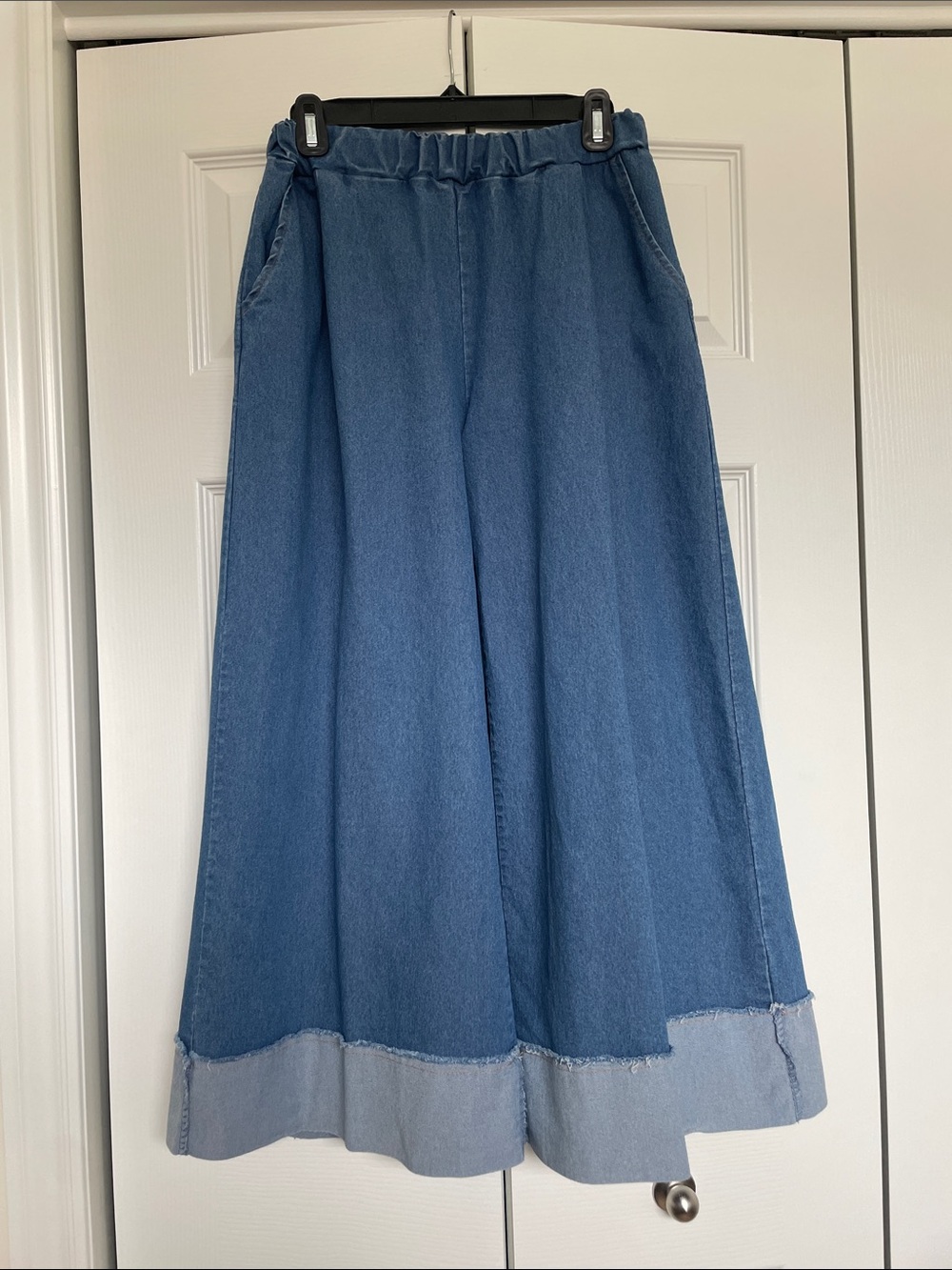 High-Rise Wide-Leg Flare Jeans in Medium Blue